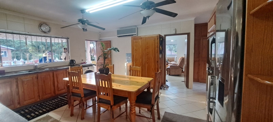 5 Bedroom Property for Sale in Manors KwaZulu-Natal