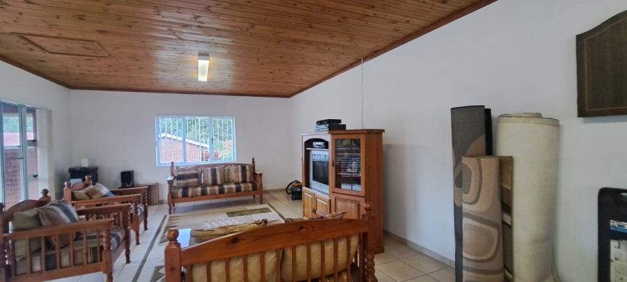5 Bedroom Property for Sale in Manors KwaZulu-Natal