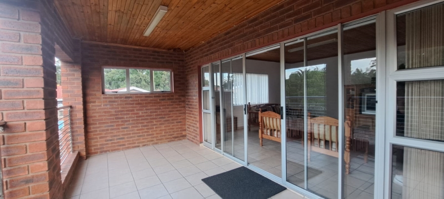 5 Bedroom Property for Sale in Manors KwaZulu-Natal
