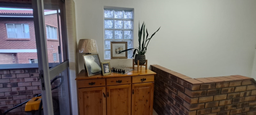5 Bedroom Property for Sale in Manors KwaZulu-Natal