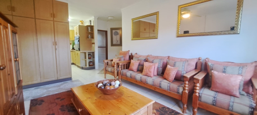 5 Bedroom Property for Sale in Manors KwaZulu-Natal
