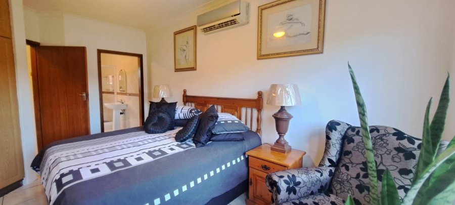 5 Bedroom Property for Sale in Manors KwaZulu-Natal