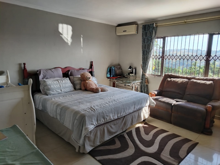 4 Bedroom Property for Sale in Dawncrest KwaZulu-Natal
