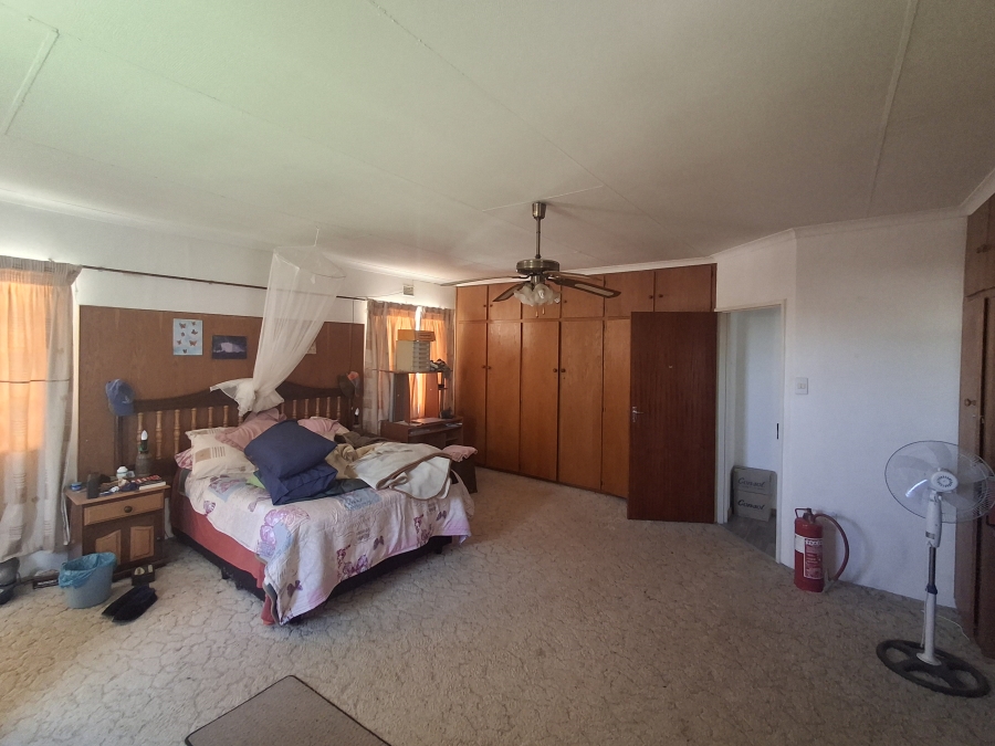 5 Bedroom Property for Sale in Newcastle Rural KwaZulu-Natal