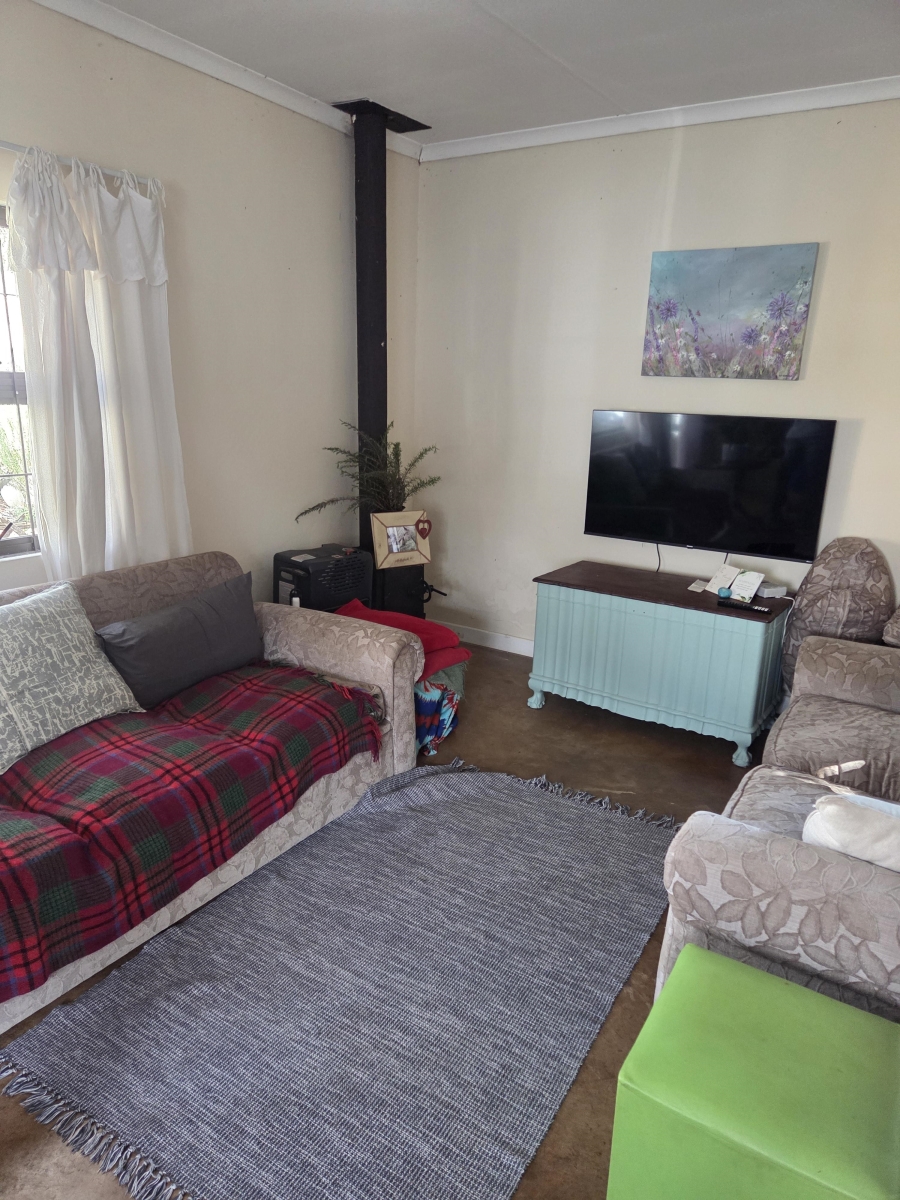 9 Bedroom Property for Sale in Leonard KwaZulu-Natal