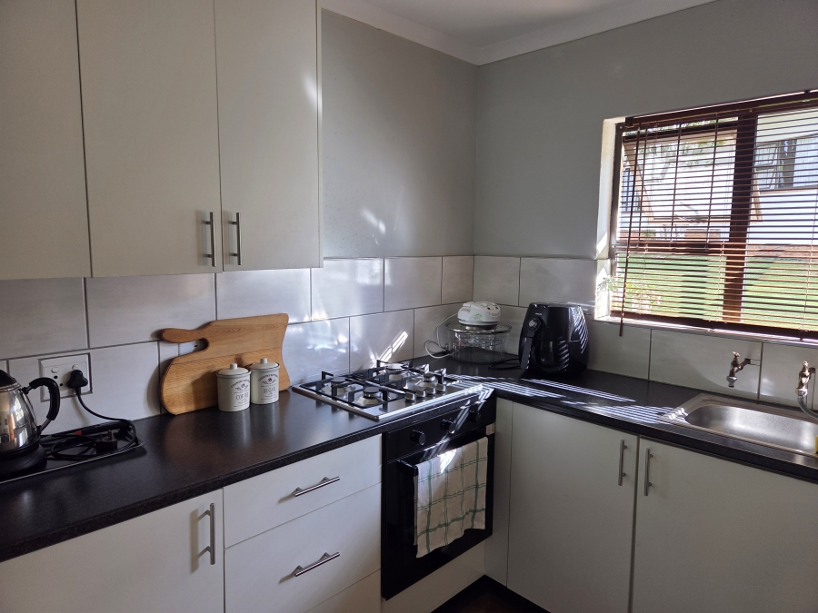9 Bedroom Property for Sale in Leonard KwaZulu-Natal