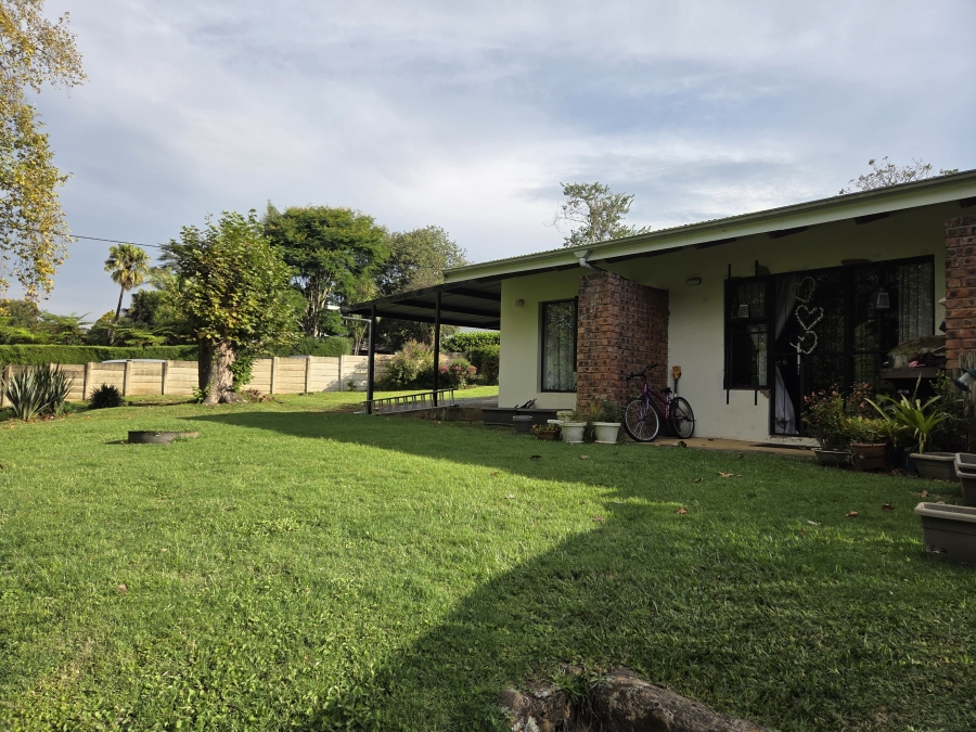 9 Bedroom Property for Sale in Leonard KwaZulu-Natal