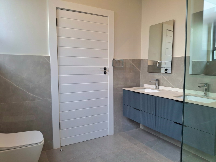 2 Bedroom Property for Sale in Salt Rock KwaZulu-Natal