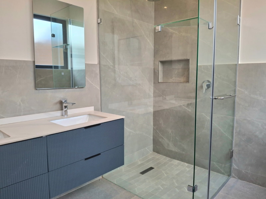 2 Bedroom Property for Sale in Salt Rock KwaZulu-Natal