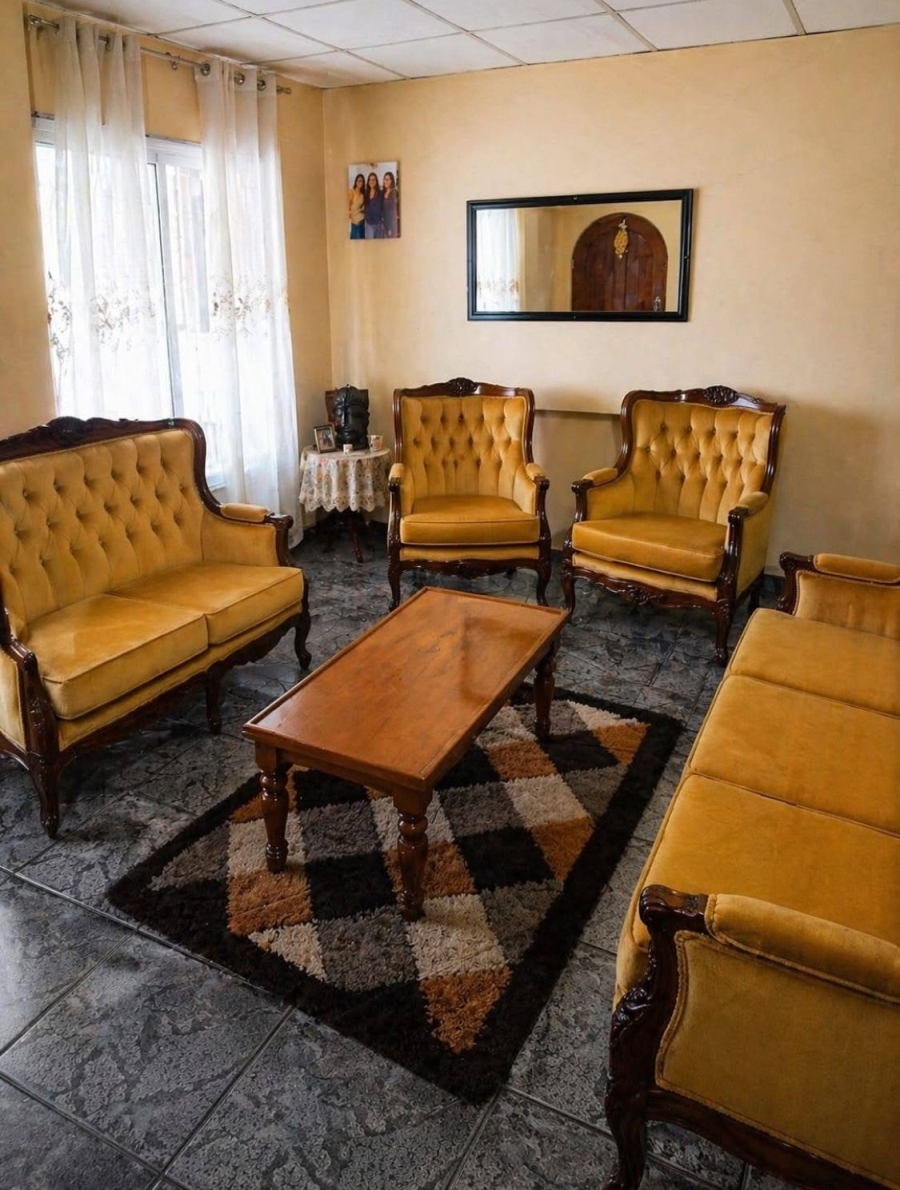 5 Bedroom Property for Sale in Copesville KwaZulu-Natal