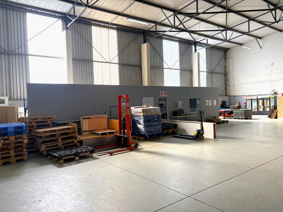 To Let Commercial Property for Rent in Riverhorse Valley KwaZulu-Natal