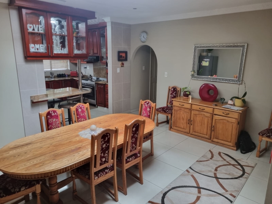 4 Bedroom Property for Sale in Veld En Vlei KwaZulu-Natal