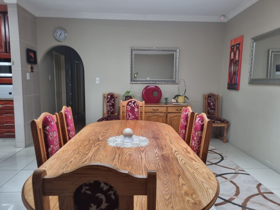 4 Bedroom Property for Sale in Veld En Vlei KwaZulu-Natal