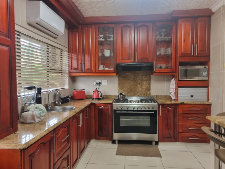 4 Bedroom Property for Sale in Veld En Vlei KwaZulu-Natal