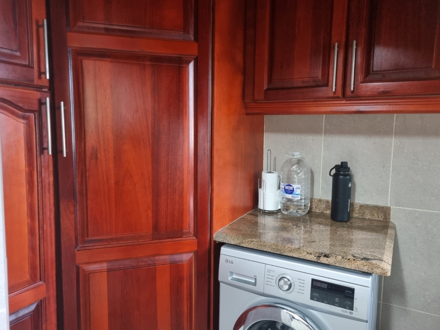 4 Bedroom Property for Sale in Veld En Vlei KwaZulu-Natal