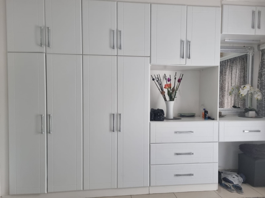 4 Bedroom Property for Sale in Veld En Vlei KwaZulu-Natal