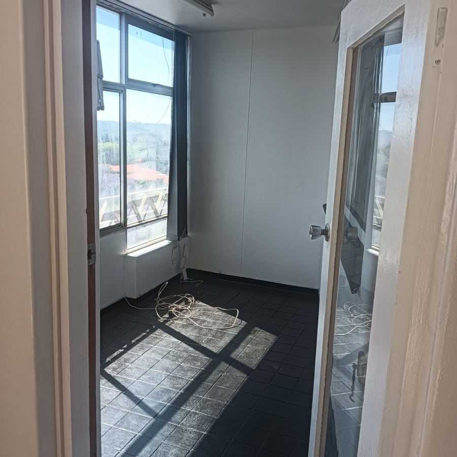 1 Bedroom Property for Sale in Scottsville KwaZulu-Natal