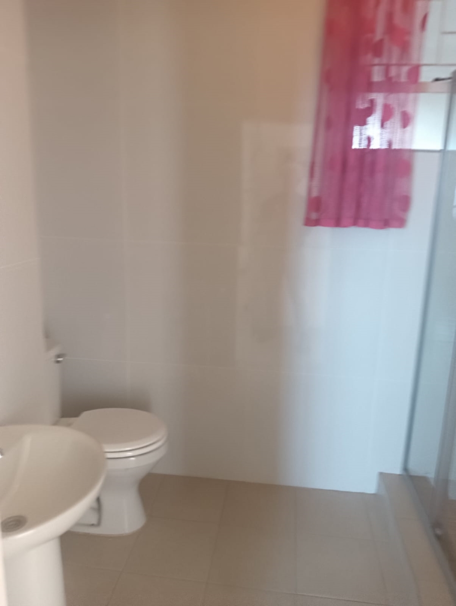 1 Bedroom Property for Sale in Scottsville KwaZulu-Natal