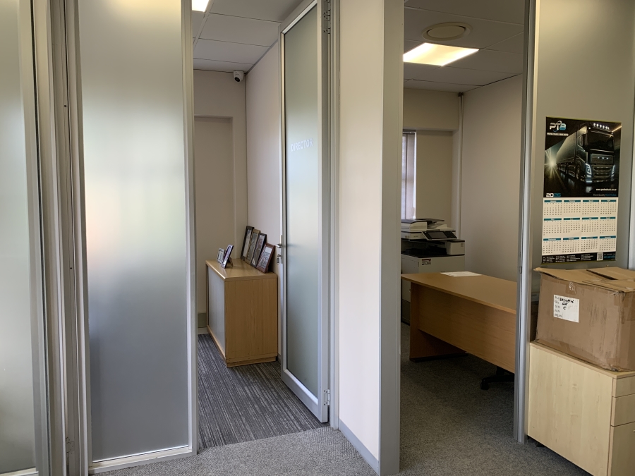 To Let Commercial Property for Rent in Mount Edgecombe KwaZulu-Natal