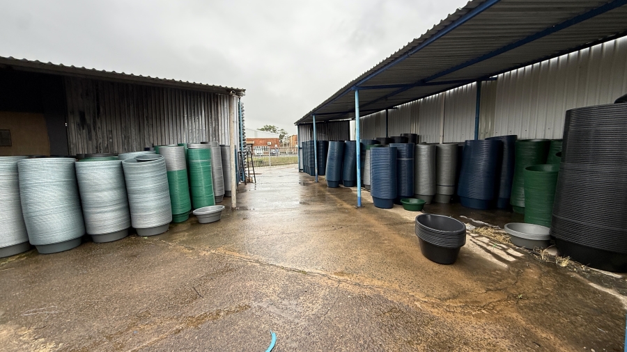 To Let Commercial Property for Rent in Glen Anil KwaZulu-Natal