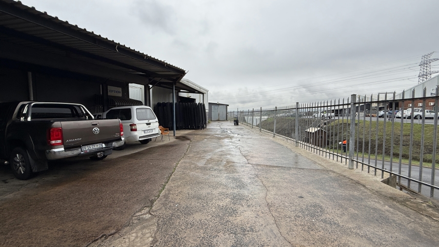 To Let Commercial Property for Rent in Glen Anil KwaZulu-Natal