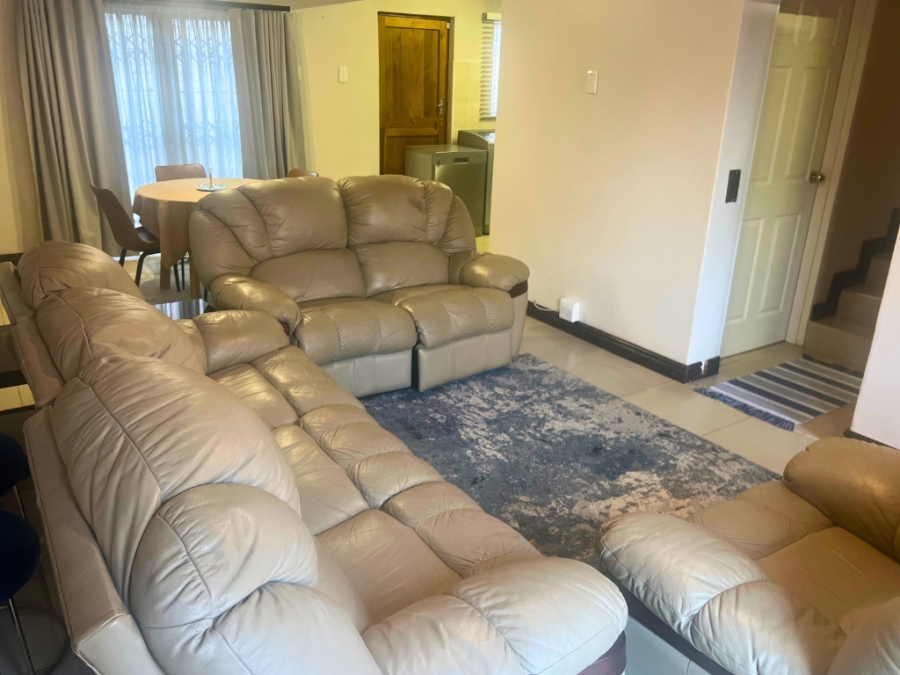 To Let 3 Bedroom Property for Rent in Raisethorpe KwaZulu-Natal