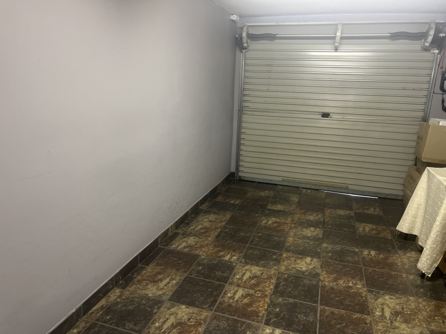 To Let 3 Bedroom Property for Rent in Raisethorpe KwaZulu-Natal