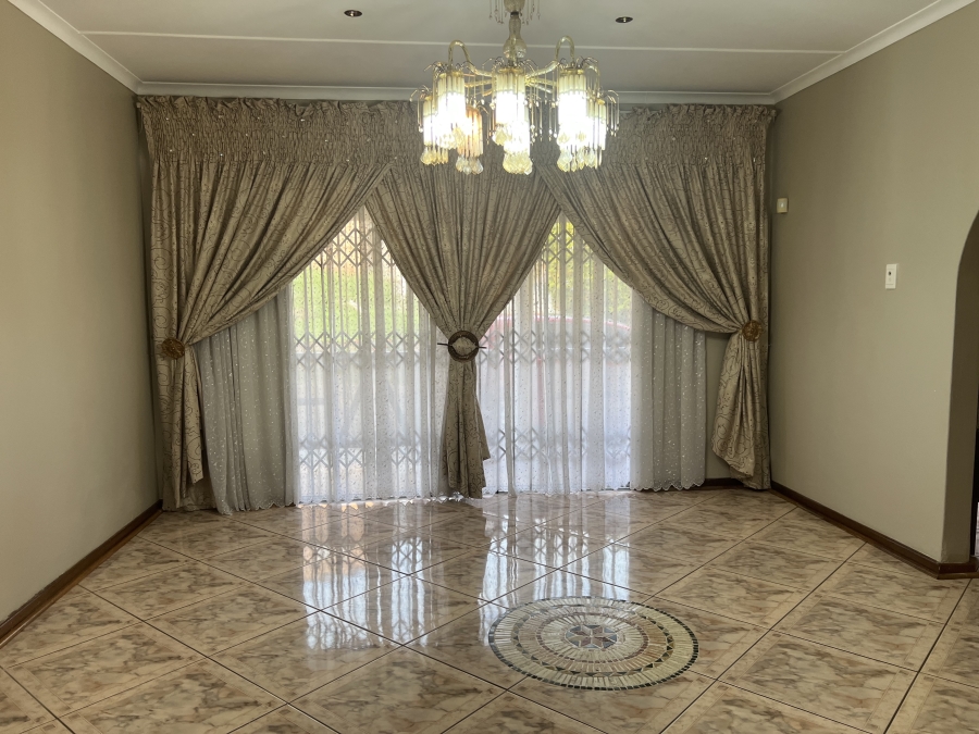 To Let 3 Bedroom Property for Rent in Dunveria KwaZulu-Natal