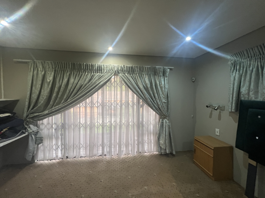 To Let 3 Bedroom Property for Rent in Dunveria KwaZulu-Natal