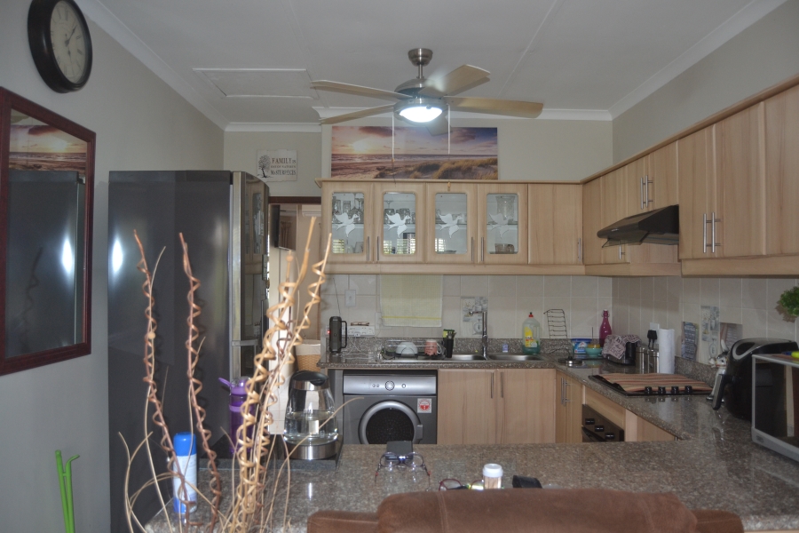 2 Bedroom Property for Sale in Scottburgh Central KwaZulu-Natal