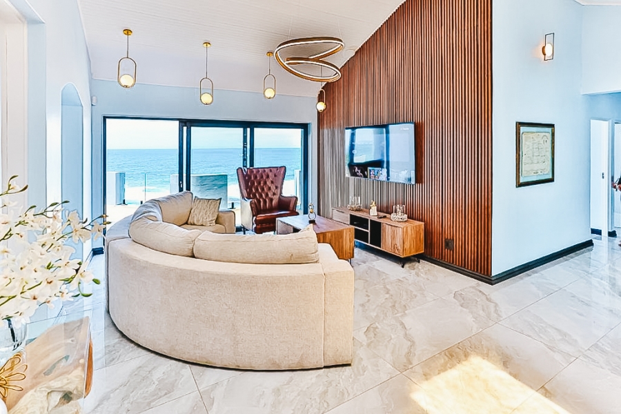 11 Bedroom Property for Sale in Sheffield Beach KwaZulu-Natal