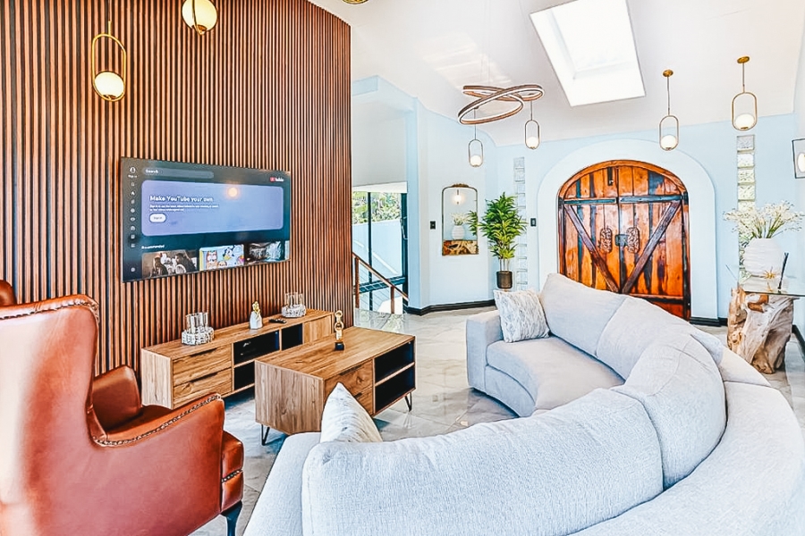 11 Bedroom Property for Sale in Sheffield Beach KwaZulu-Natal