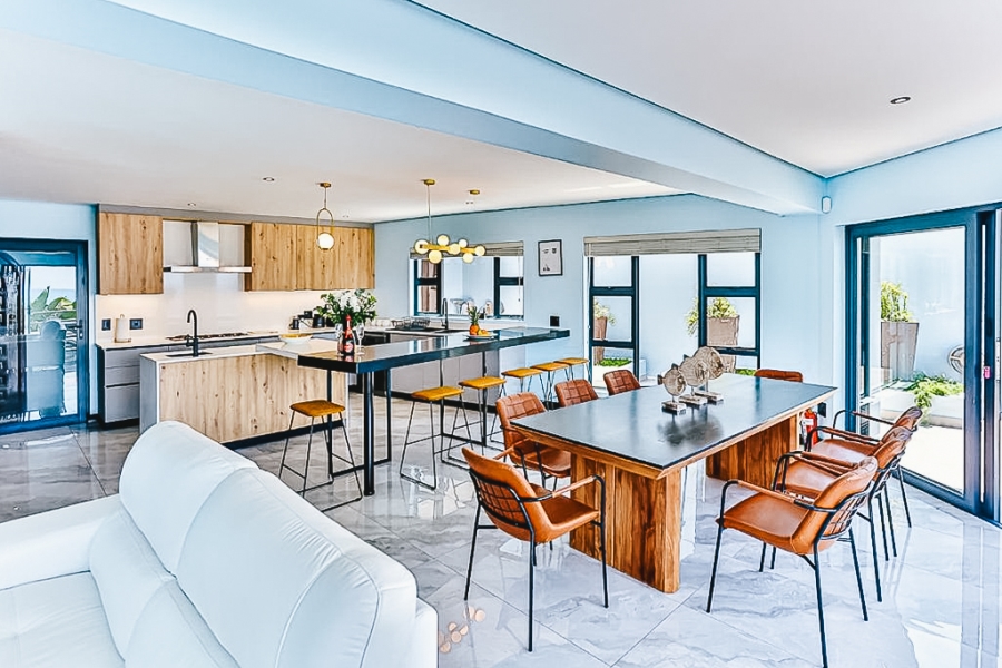 11 Bedroom Property for Sale in Sheffield Beach KwaZulu-Natal