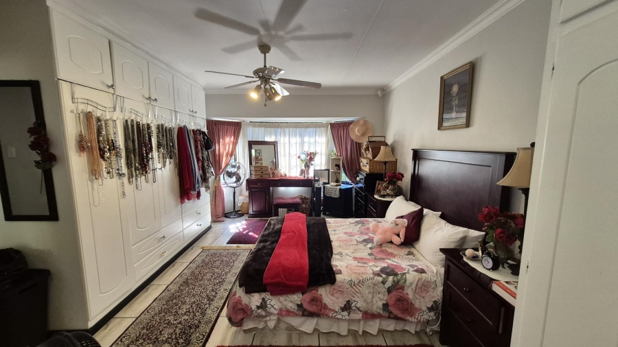 3 Bedroom Property for Sale in Montrose KwaZulu-Natal