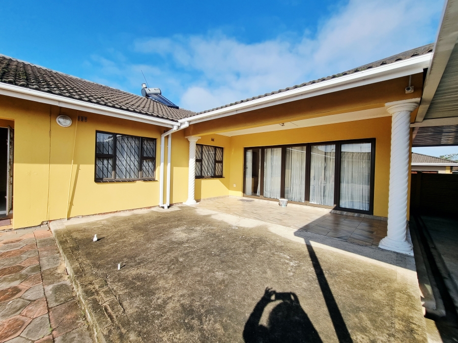 4 Bedroom Property for Sale in Esikhawini KwaZulu-Natal