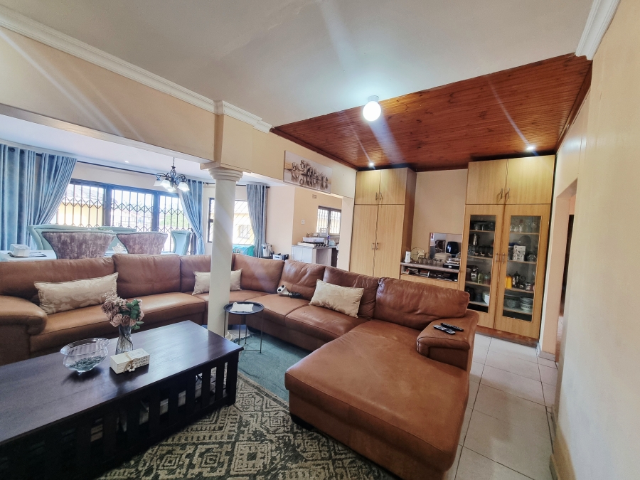 4 Bedroom Property for Sale in Esikhawini KwaZulu-Natal
