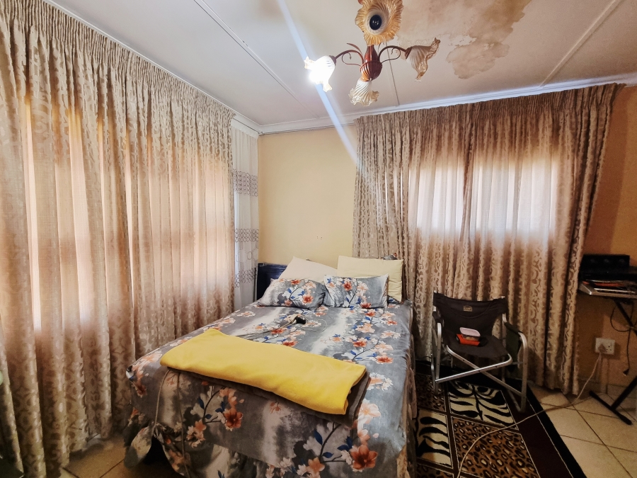 4 Bedroom Property for Sale in Esikhawini KwaZulu-Natal