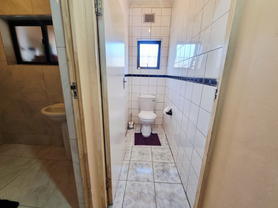 4 Bedroom Property for Sale in Esikhawini KwaZulu-Natal