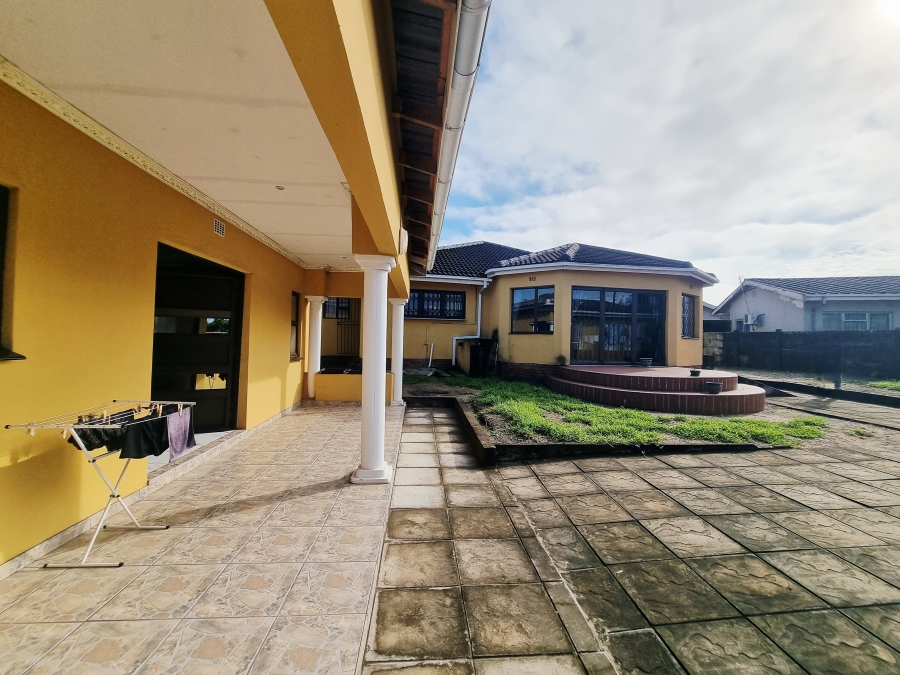 4 Bedroom Property for Sale in Esikhawini KwaZulu-Natal