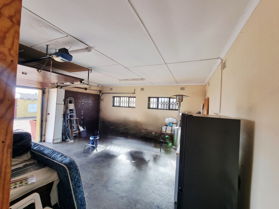 4 Bedroom Property for Sale in Esikhawini KwaZulu-Natal