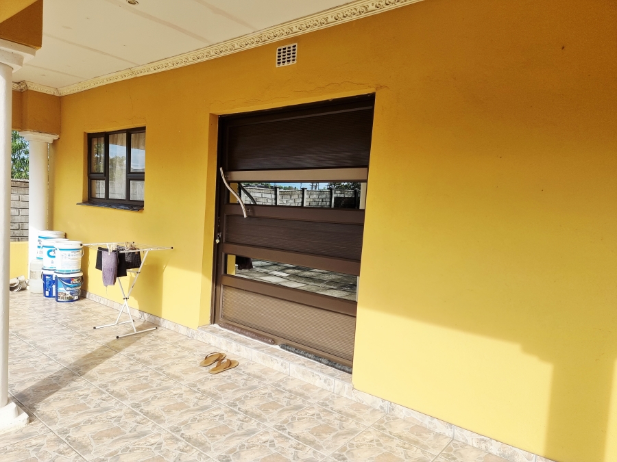 4 Bedroom Property for Sale in Esikhawini KwaZulu-Natal