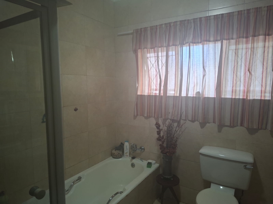 3 Bedroom Property for Sale in Margate KwaZulu-Natal