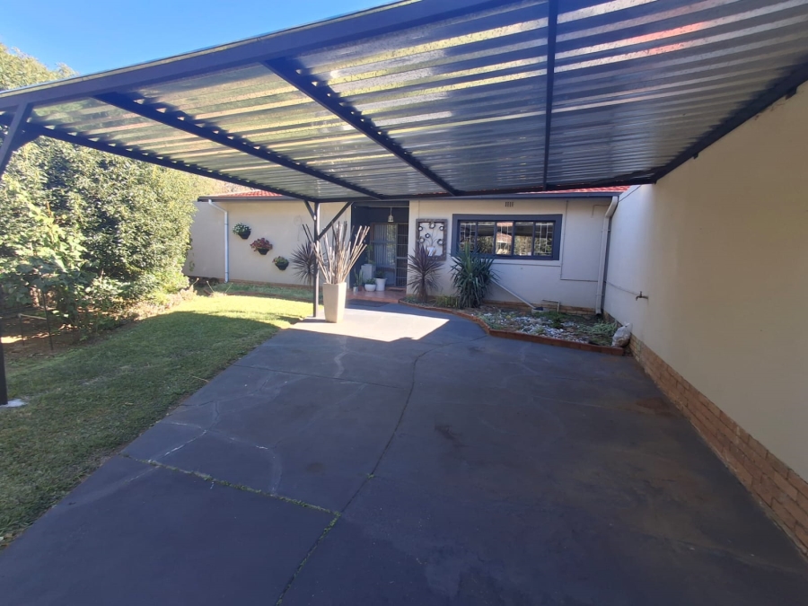 4 Bedroom Property for Sale in Huttenheights KwaZulu-Natal