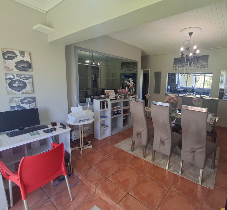 4 Bedroom Property for Sale in Huttenheights KwaZulu-Natal