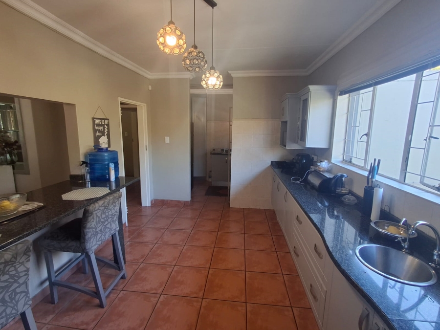 4 Bedroom Property for Sale in Huttenheights KwaZulu-Natal