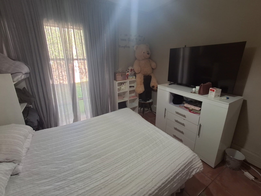 4 Bedroom Property for Sale in Huttenheights KwaZulu-Natal