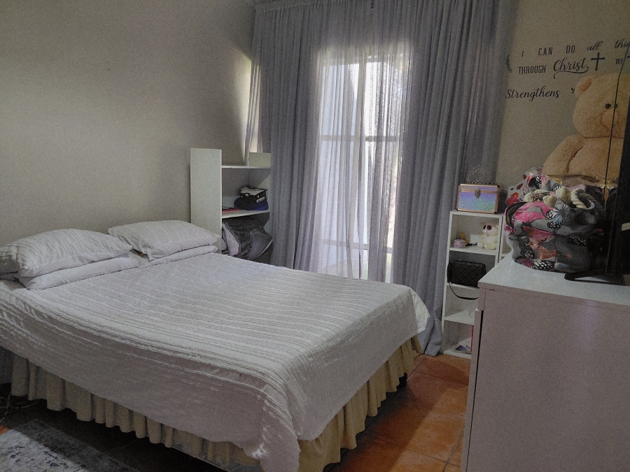 4 Bedroom Property for Sale in Huttenheights KwaZulu-Natal