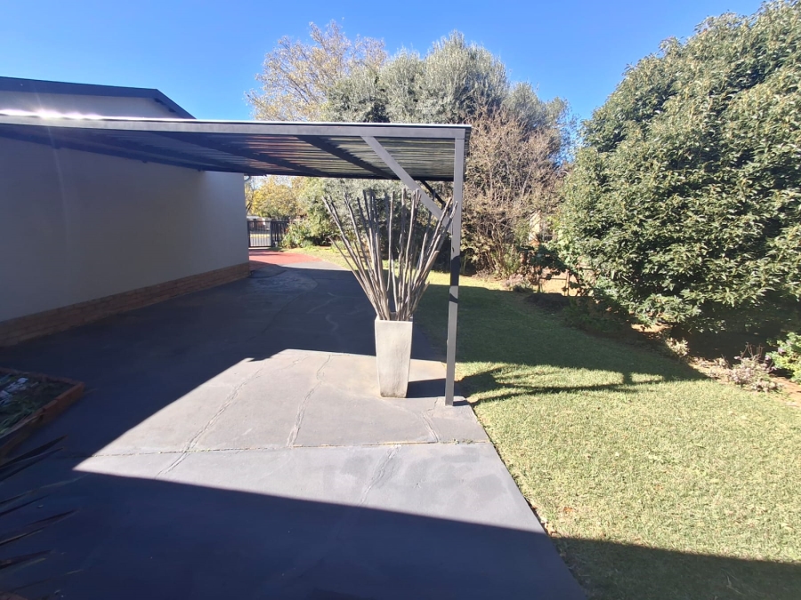 4 Bedroom Property for Sale in Huttenheights KwaZulu-Natal