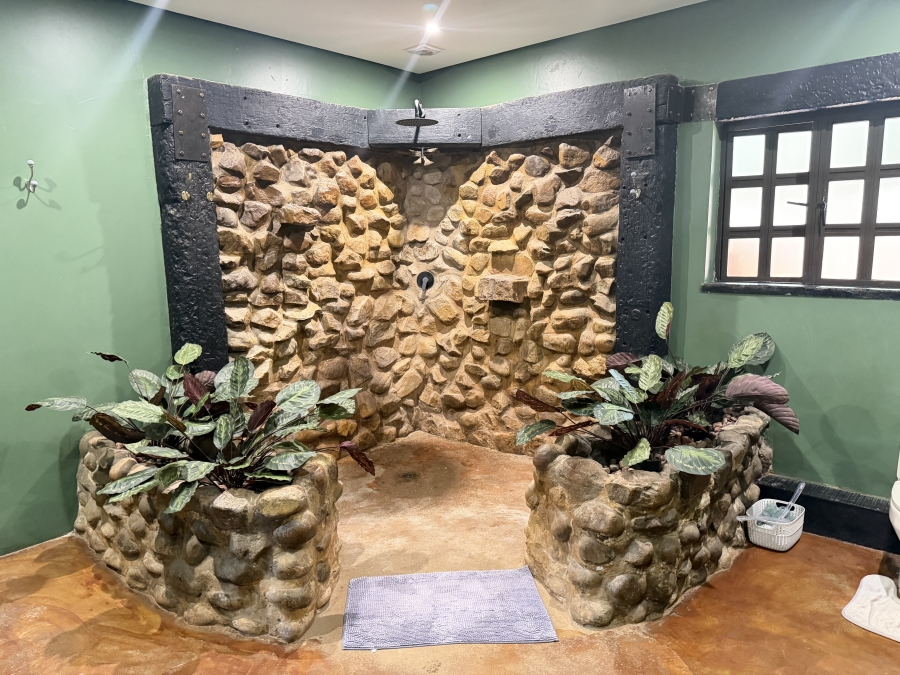 5 Bedroom Property for Sale in Nottingham Road KwaZulu-Natal