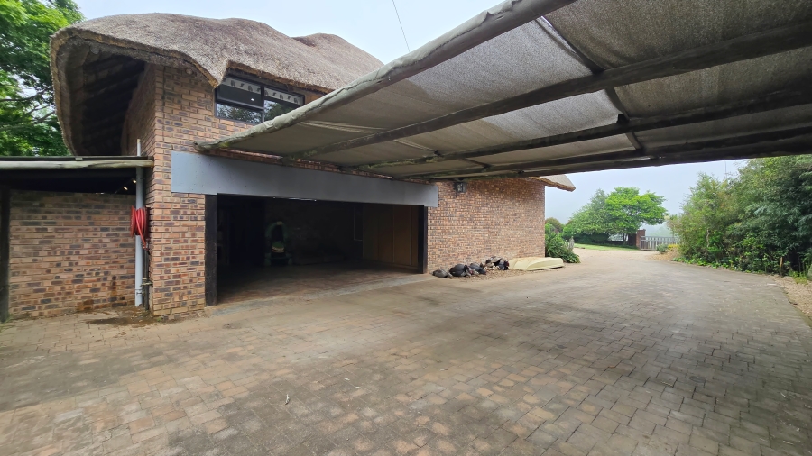 5 Bedroom Property for Sale in Nottingham Road KwaZulu-Natal